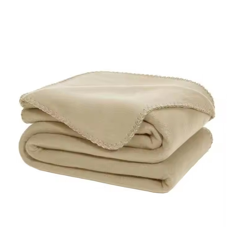 Promosi Tepi warna solid tempat tidur unggun lembut melempar selimut